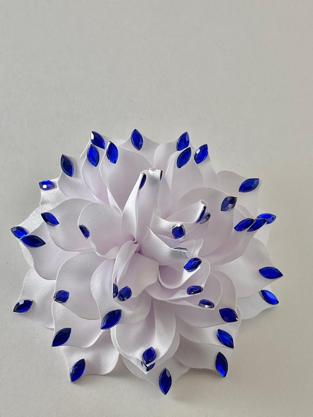 Zeta Blue and White Flower Pin