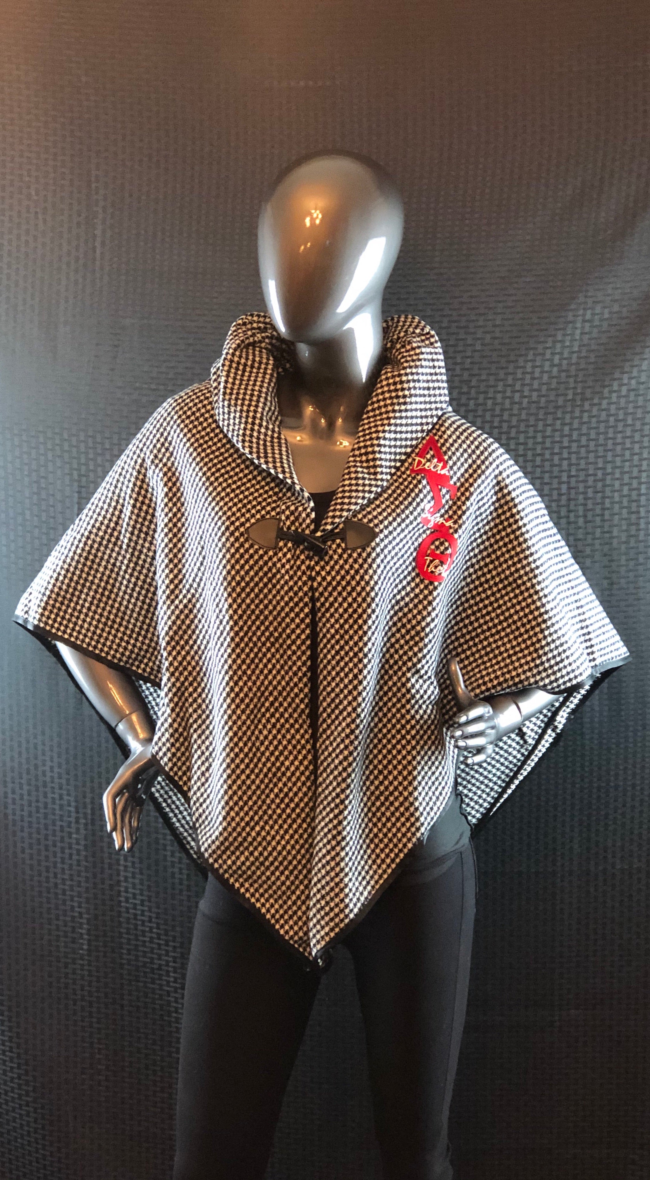 DST Houndstooth Cape